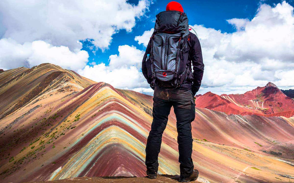 Montana-de-7-Colores-Cusco-Peru